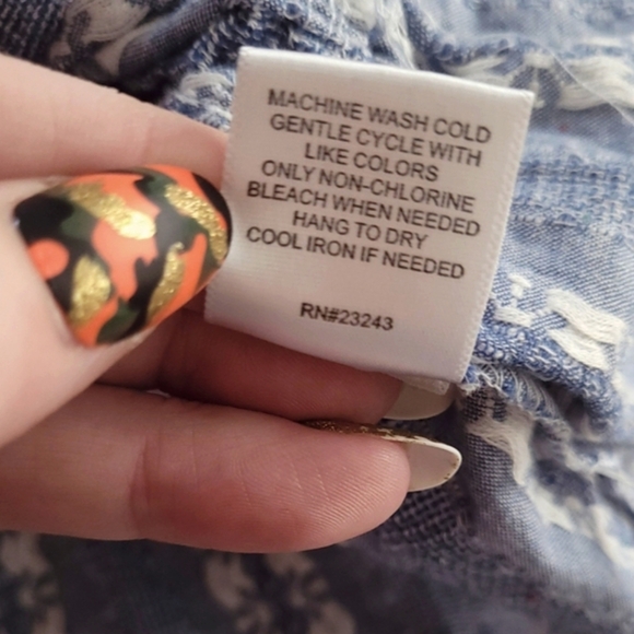 New York & Company Blue Ruffle Keyhole Blouse with Lace Accents Size XL - Picture 12 of 14